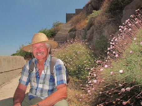 Mr. Hofmeister and Hofmeisteria fasciculata at the Mulege Lighthouse